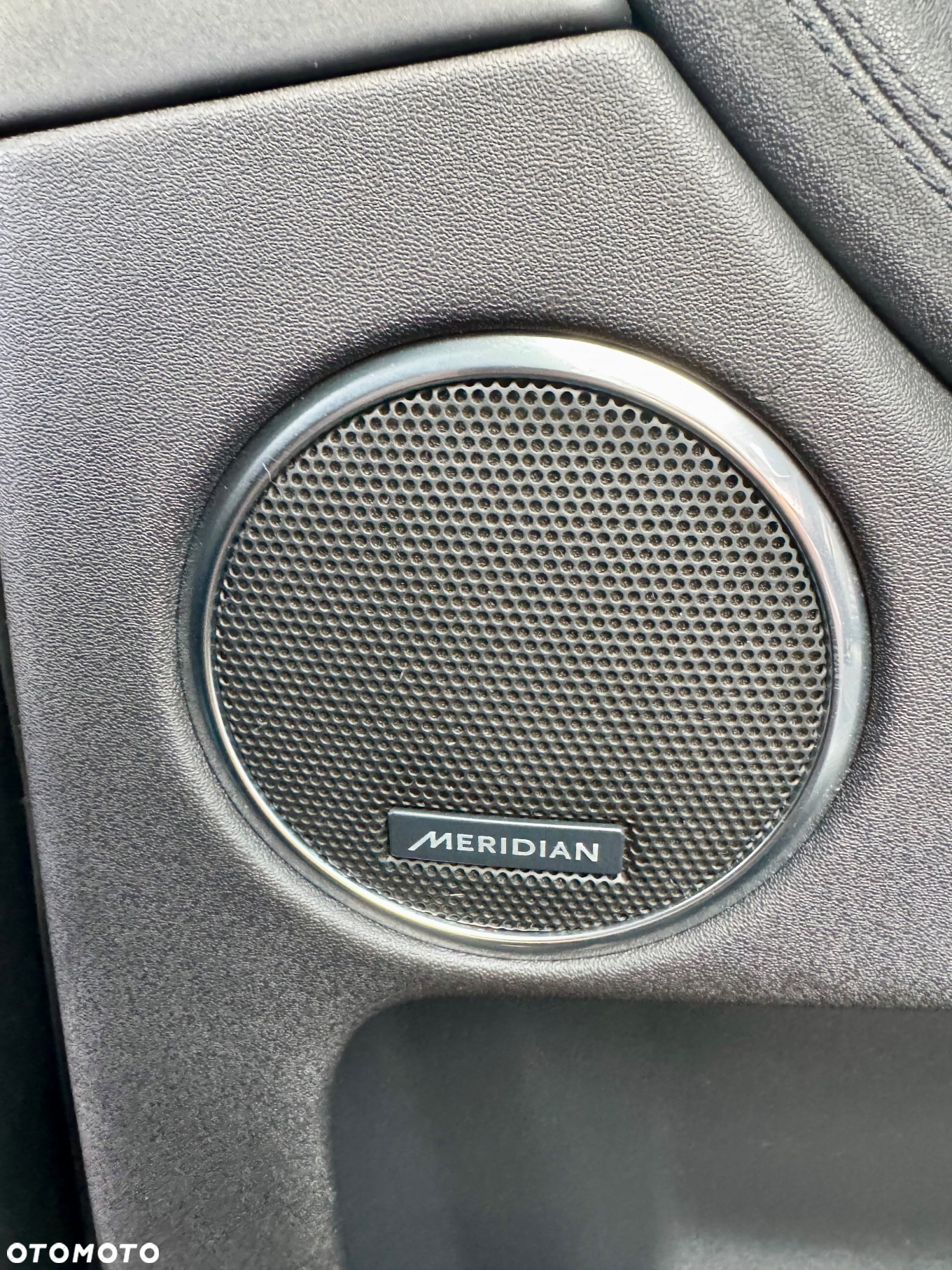 Land Rover Discovery Sport P250 - 16