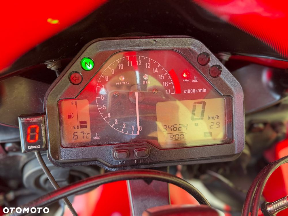Honda CBR - 37