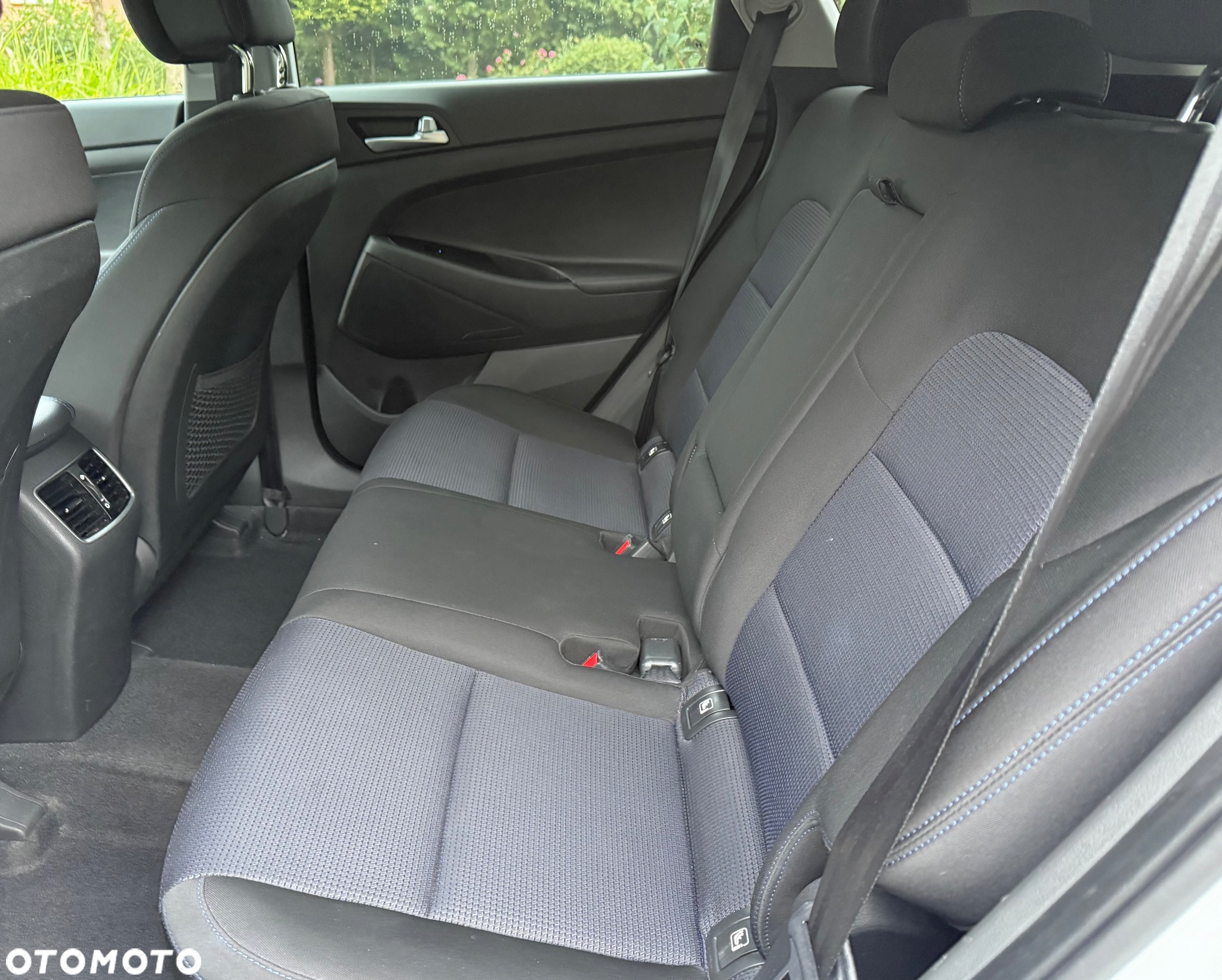 Hyundai Tucson blue 1.6 GDi 2WD Navi - 24