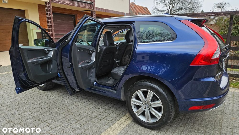 Volvo XC 60 D4 Drive-E Ocean Race - 22