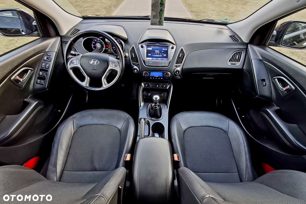 Hyundai ix35 blue 1.6 2WD Finale Gold - 24