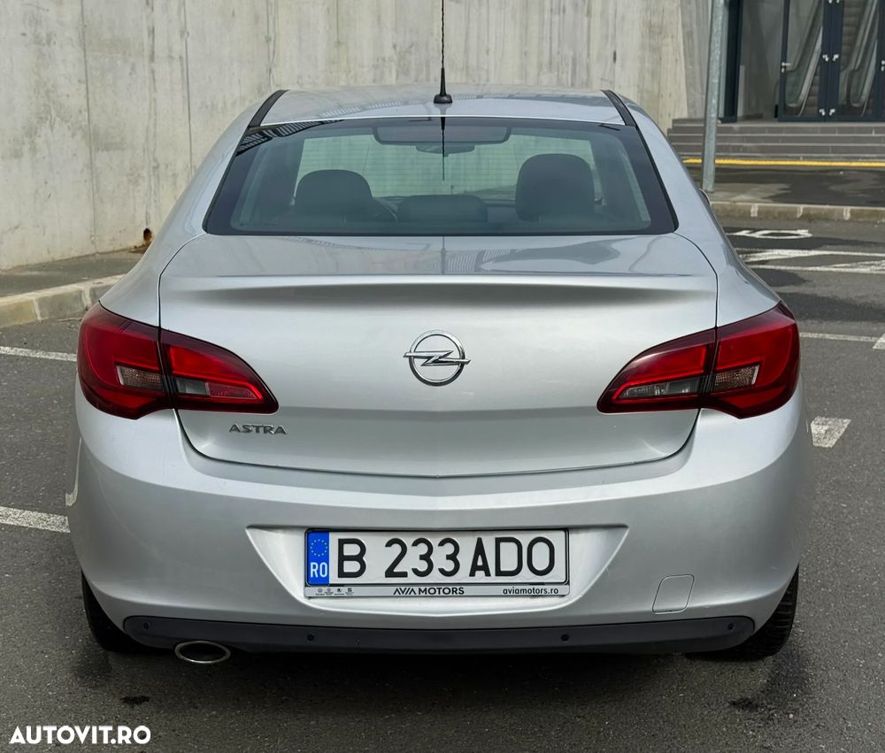 Opel Astra 1.4 ECOTEC Turbo Selection - 26