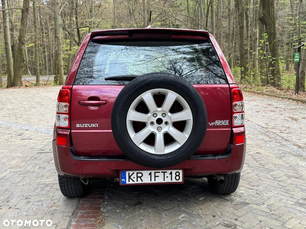 Suzuki Grand Vitara - 11