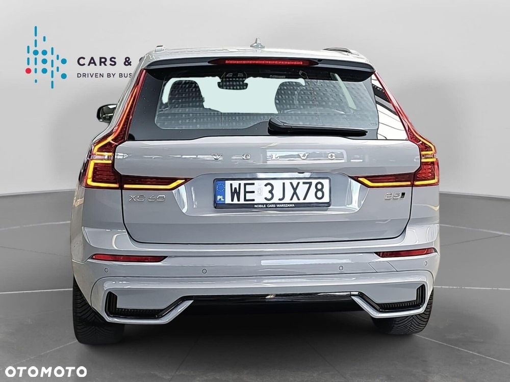 Volvo XC 60 B5 B AWD Plus Dark - 34