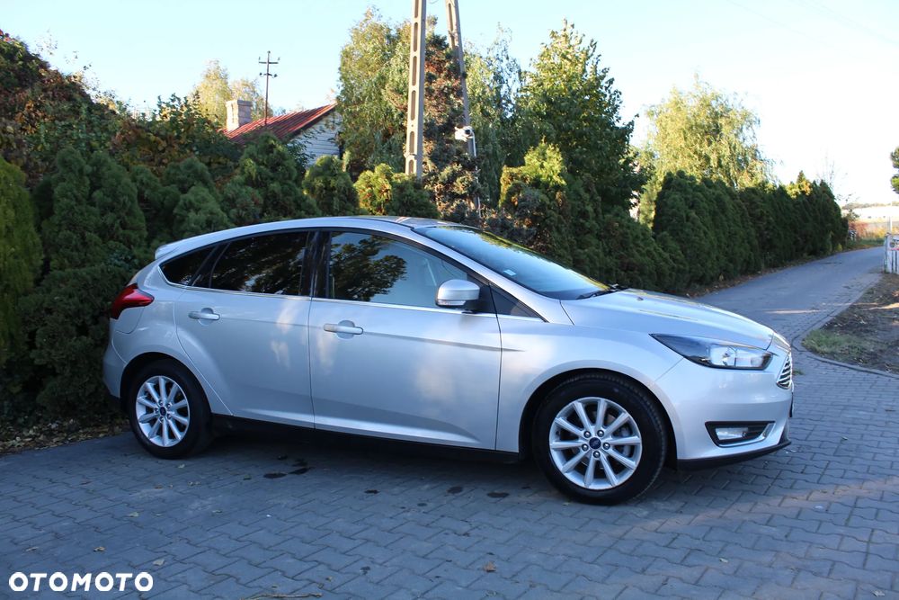 Ford Focus 1.0 EcoBoost Titanium - 10