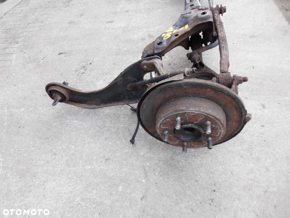 BELKA ZAWIESZENIE TYLNE WAHACZE ZWROTNICE TARCZE TYŁ KIA CEED II HYUNDAI I30 II - 3