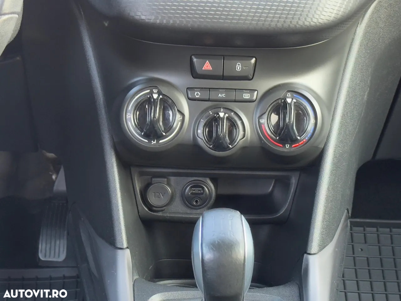 Peugeot 2008 PureTech 110 Style - 22