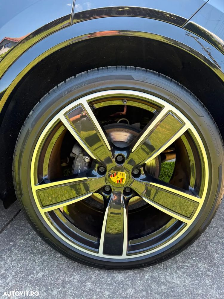Porsche Cayenne Standard - 32