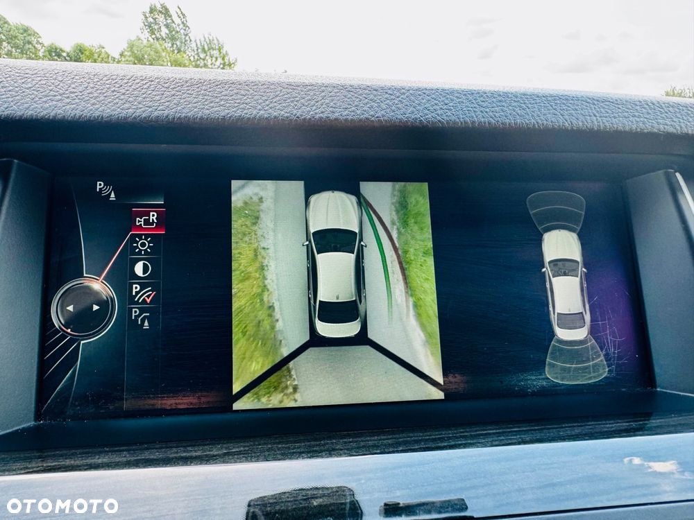 BMW Seria 5 520d xDrive Luxury Line - 10