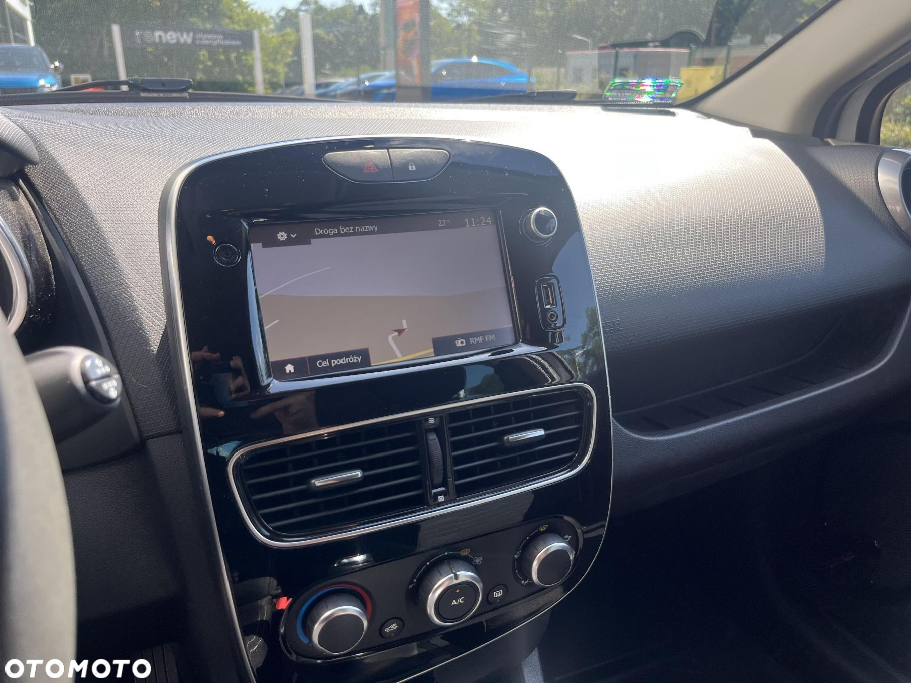 Renault Clio 0.9 Energy TCe Limited EU6 - 23