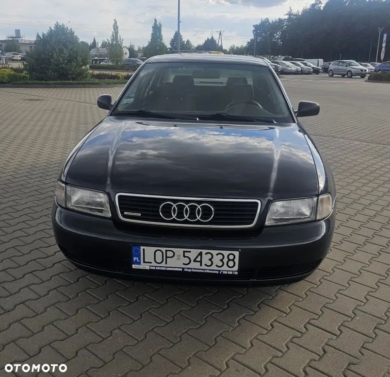Audi A4 Limousine - 2