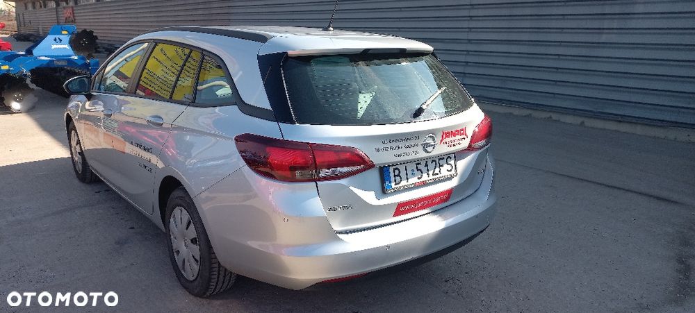 Opel Astra - 4