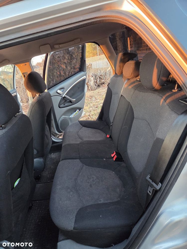 Citroën C5 2.0 HDi Confort - 12