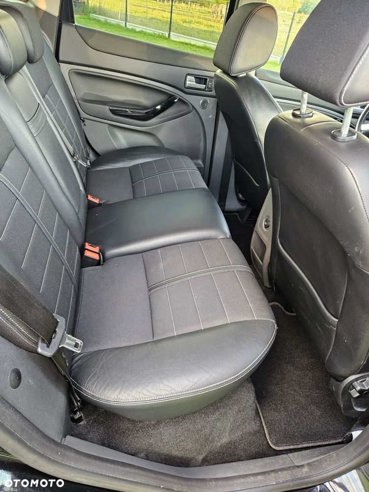 Ford Kuga 2.0 TDCi 4WD Trend - 24