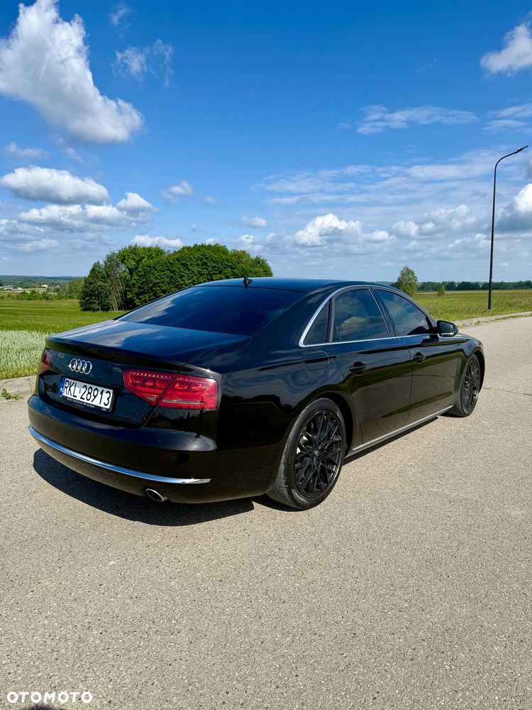 Audi A8 - 6