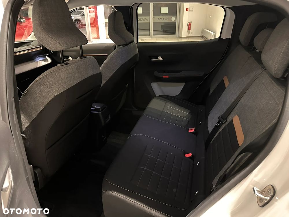 Citroën C3 Aircross 1.2 mHEV Max S&S eDCT6 - 13