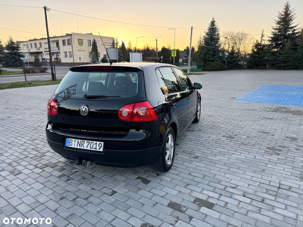 Volkswagen Golf V 1.6 Comfortline - 6