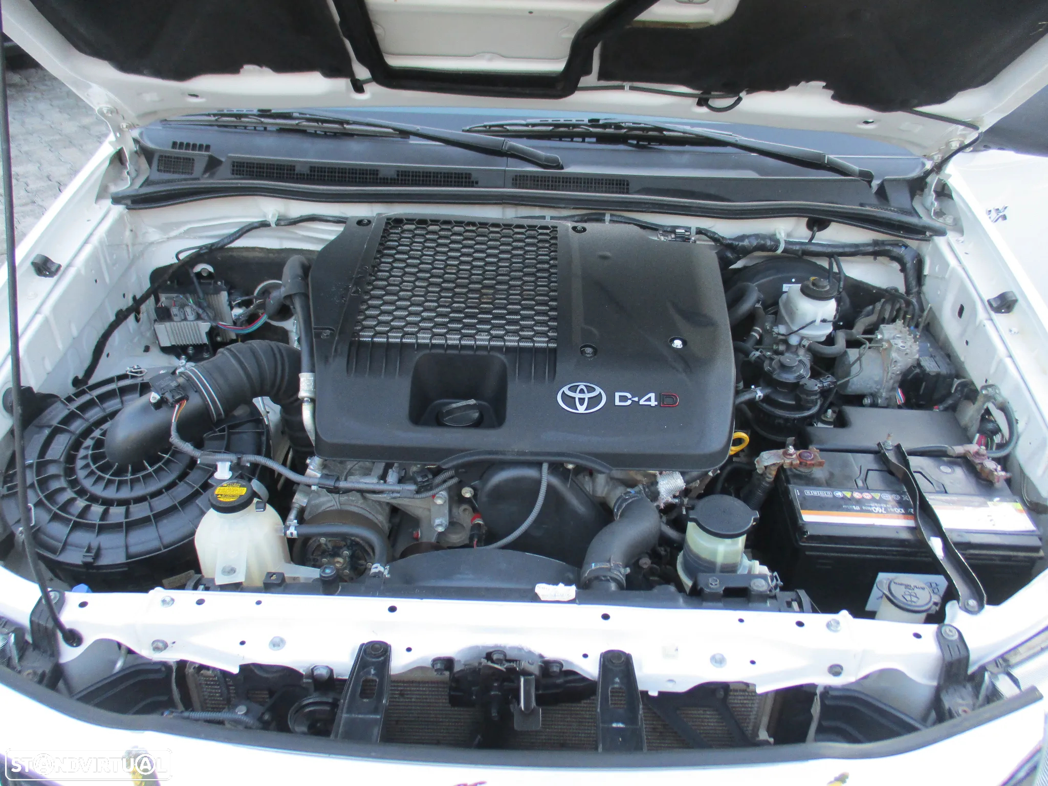 Toyota HILUX - 29