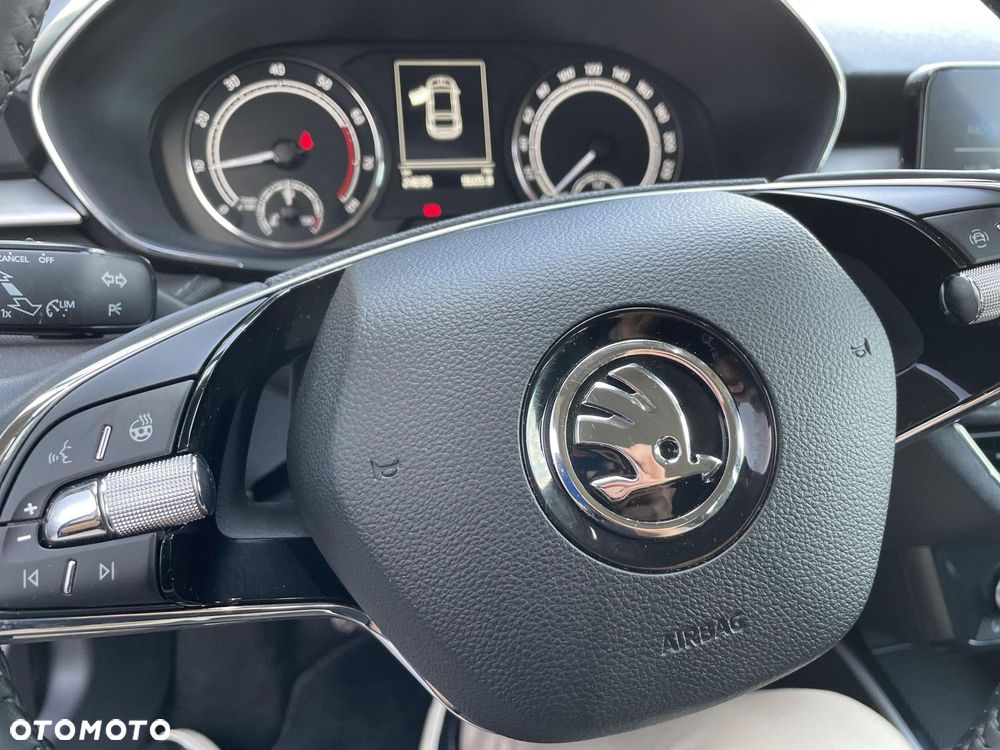 Skoda Fabia 1.0 TSI Style - 24