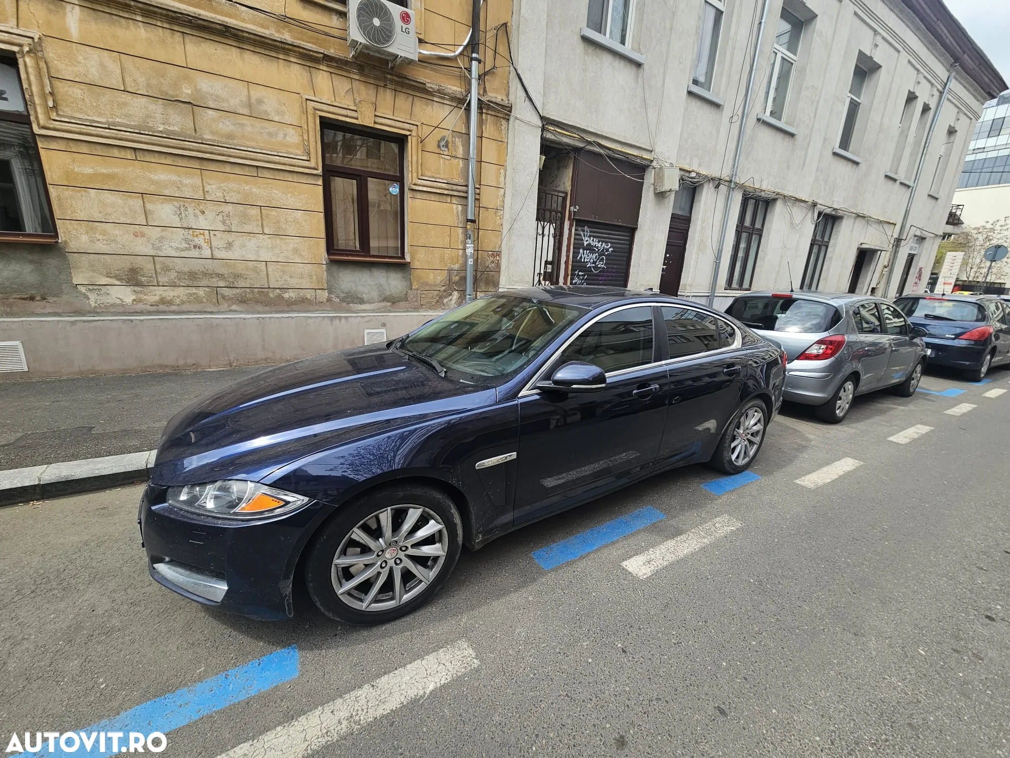 Jaguar XF - 2