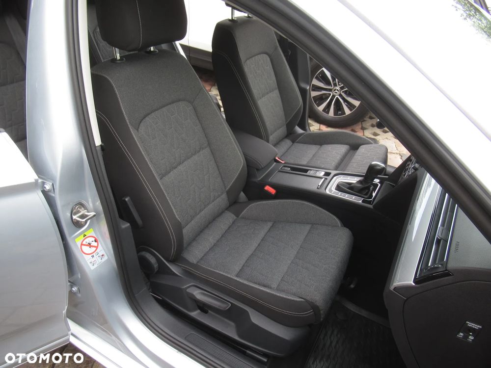 Volkswagen Passat 2023
