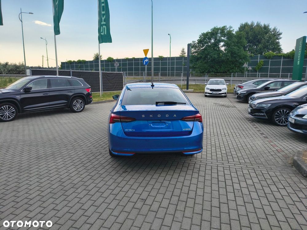 Skoda Octavia 1.5 TSI mHEV Drive Selection DSG - 8