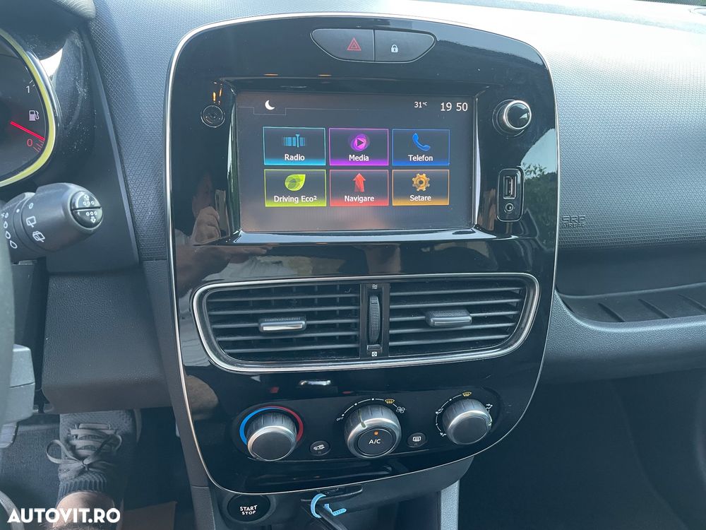 Renault Clio - 26