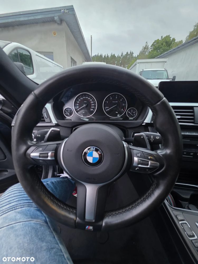 BMW Seria 3 320i GPF xDrive Sport Line Shadow - 13