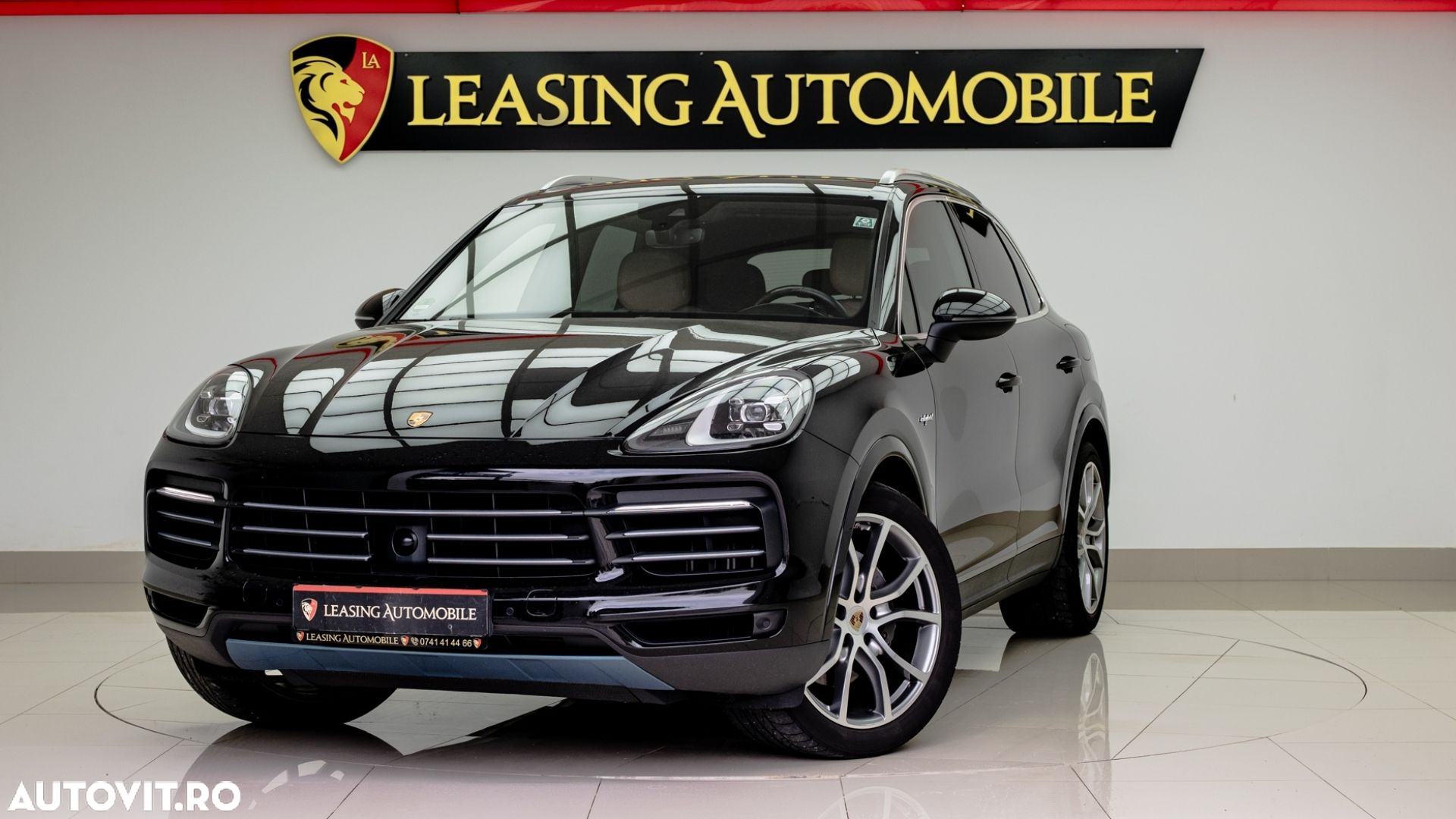 Porsche Cayenne - 2