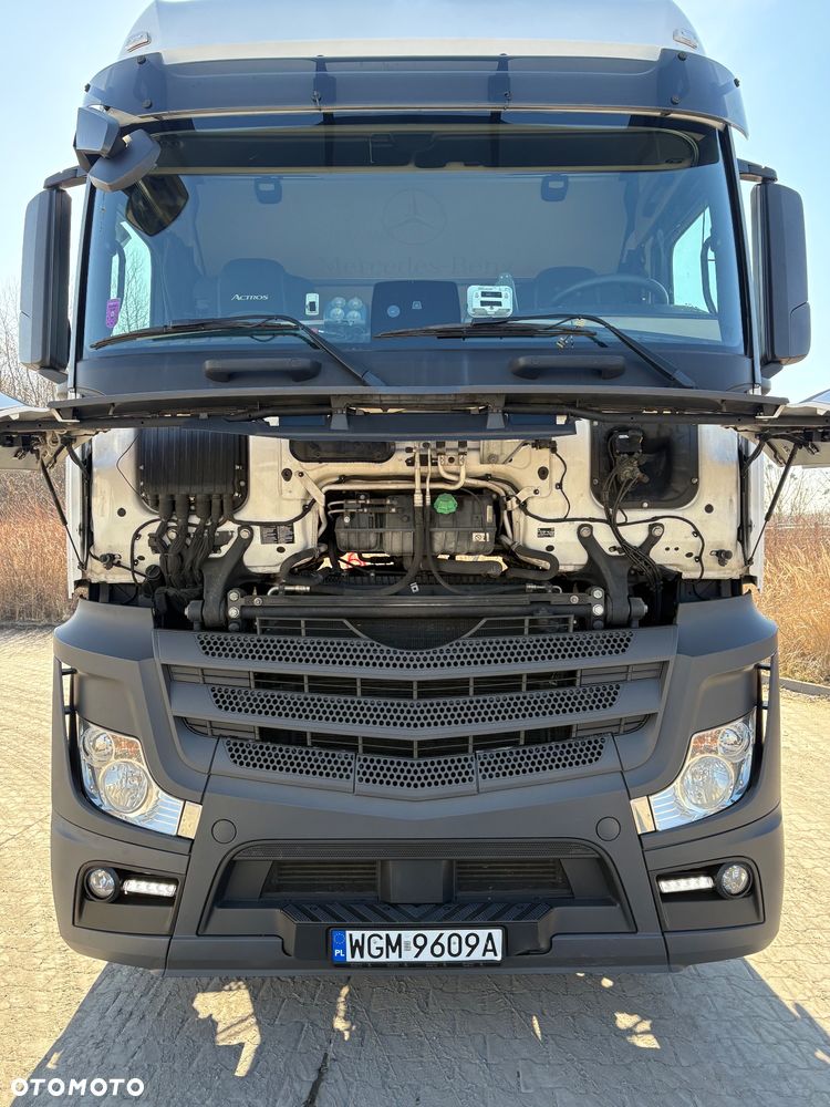 Mercedes-Benz Actros - 6