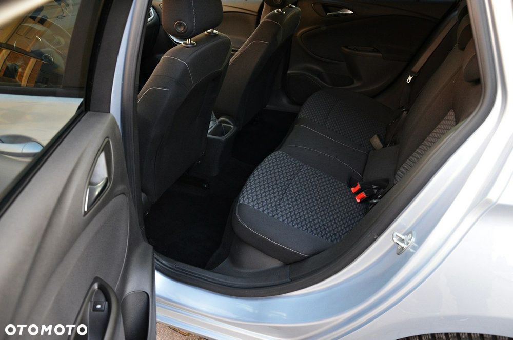 Opel Astra 1.6 CDTI Sports Tourer Active - 30