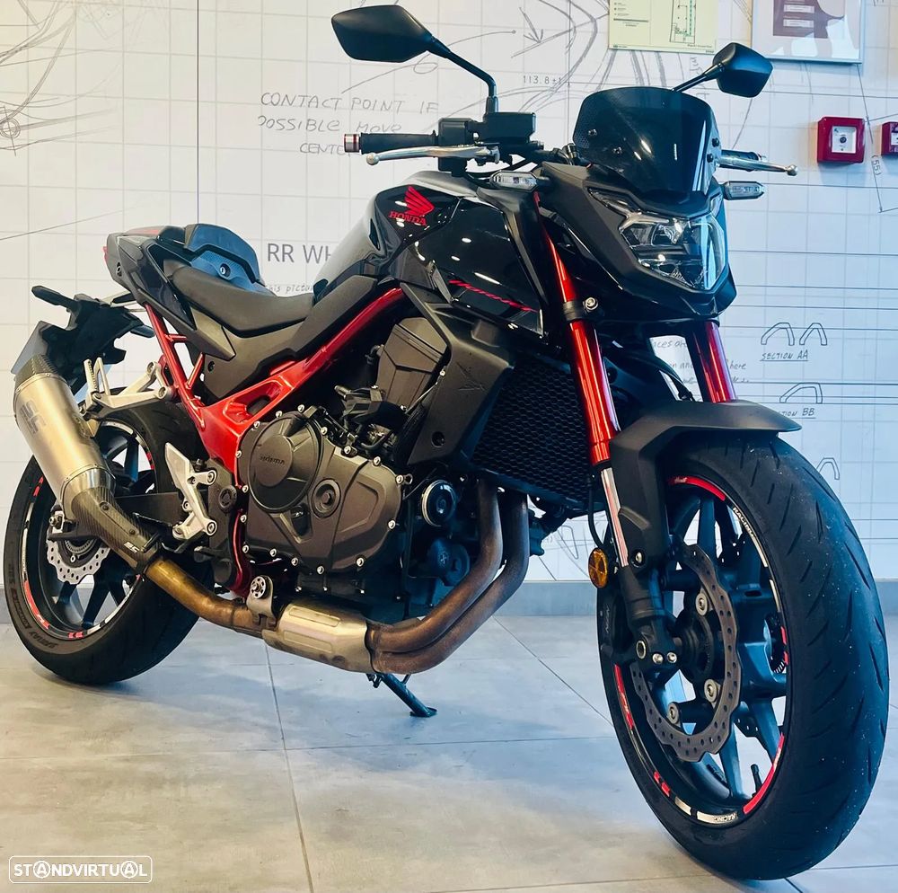 Honda Hornet 750 - 1