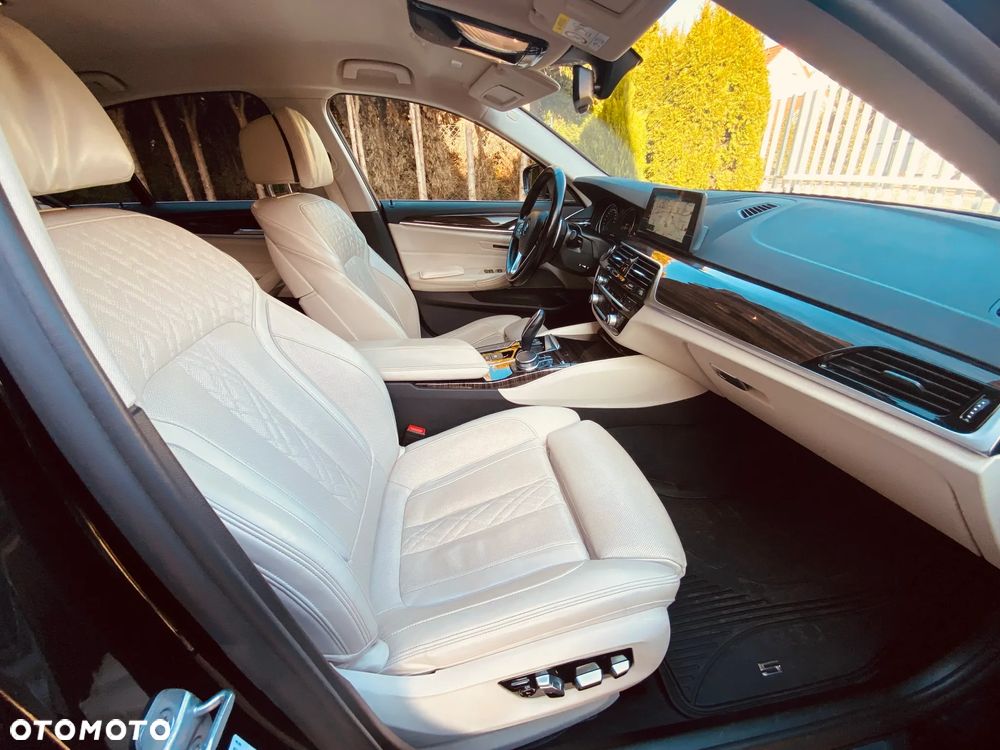 BMW Seria 5 540d xDrive Luxury Line - 22