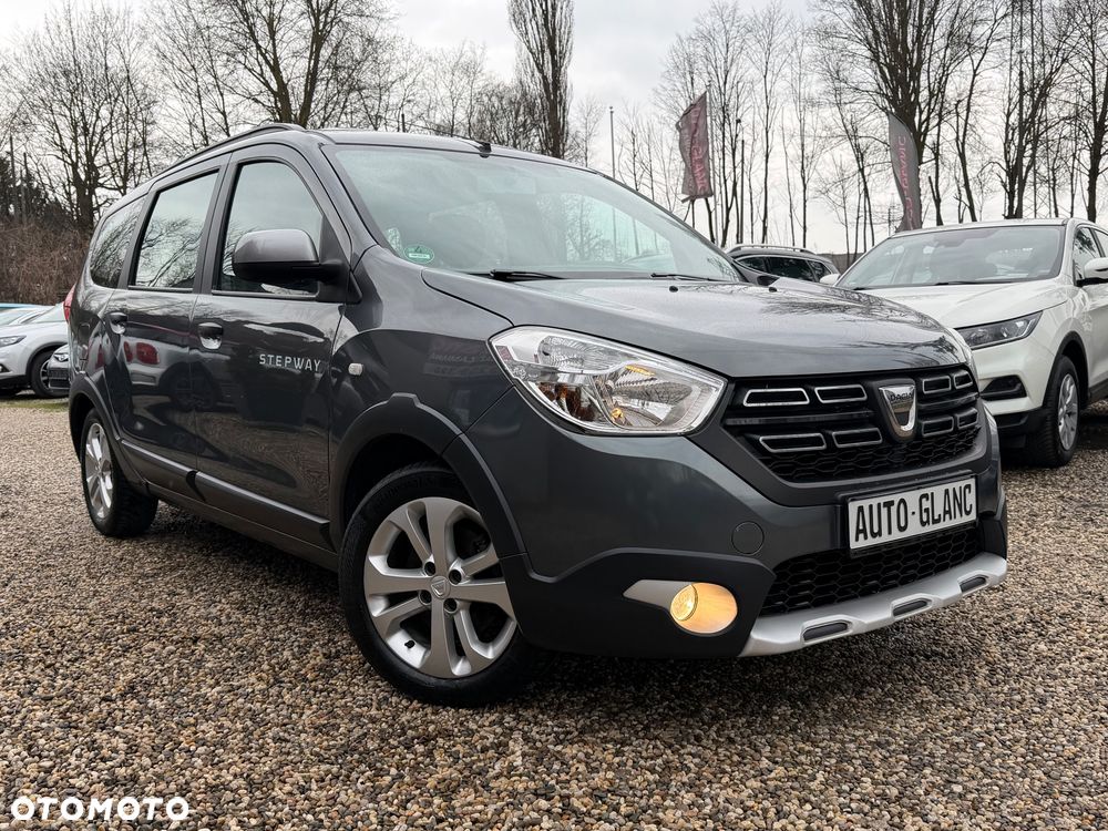 Dacia Lodgy TCe 115 Stepway - 3