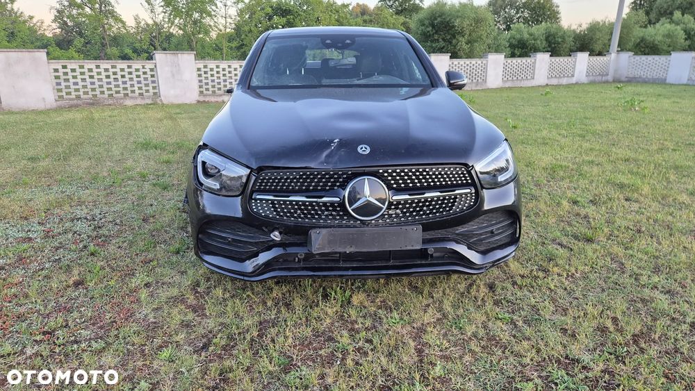 Mercedes-Benz GLC 300 d 4Matic 9G-TRONIC AMG Line - 29