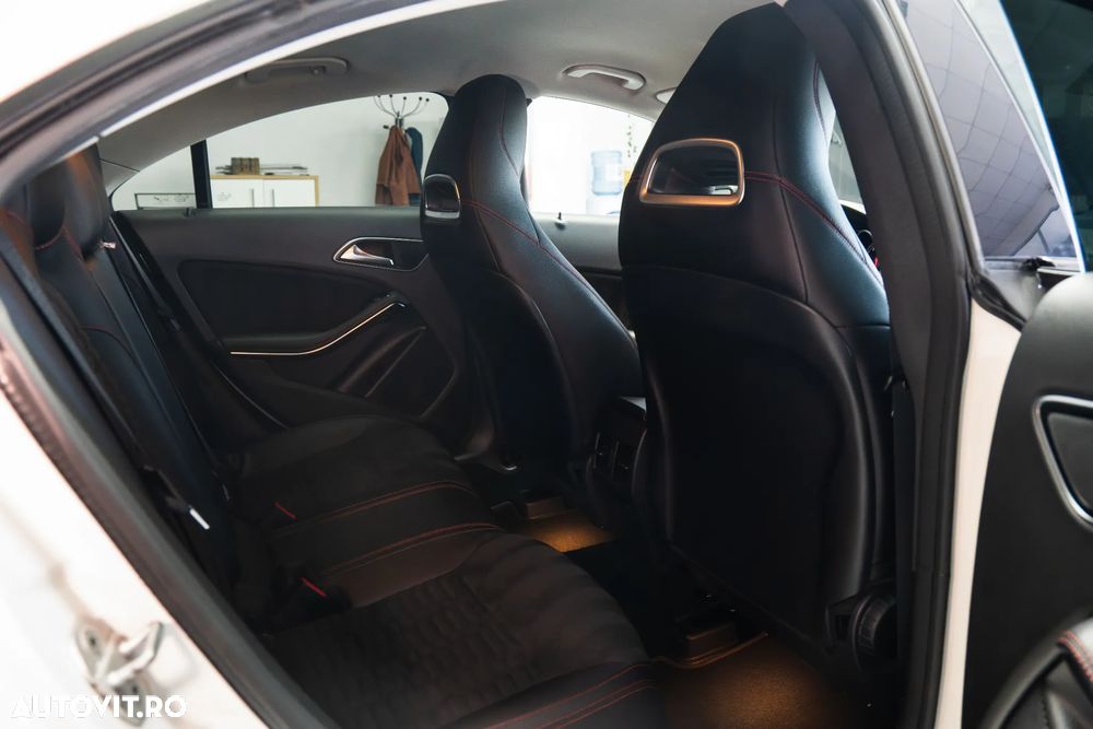 Mercedes-Benz CLA 220 - 17