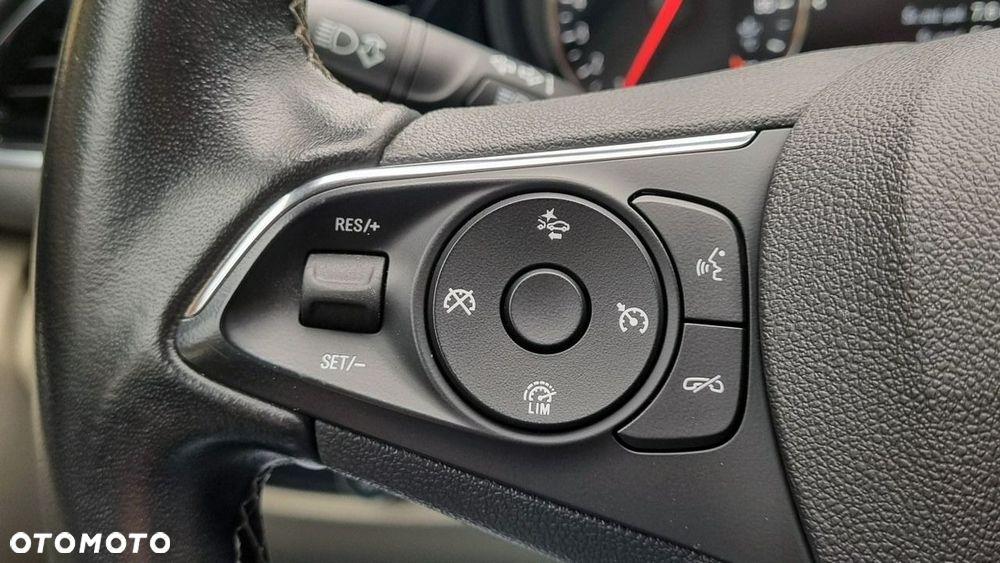 Opel Insignia - 17