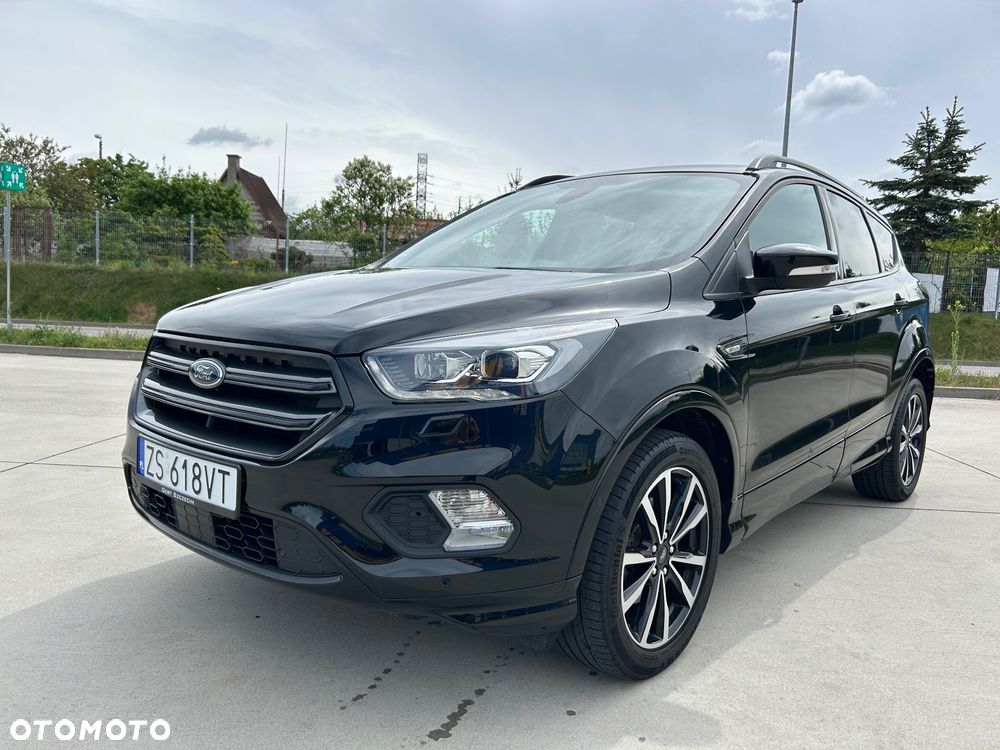 Ford Kuga 1.5 EcoBoost 2x4 ST-Line - 2