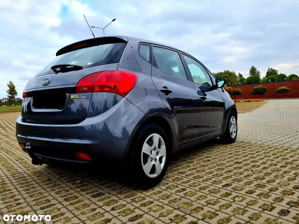 Kia Venga 1.4 L - 6