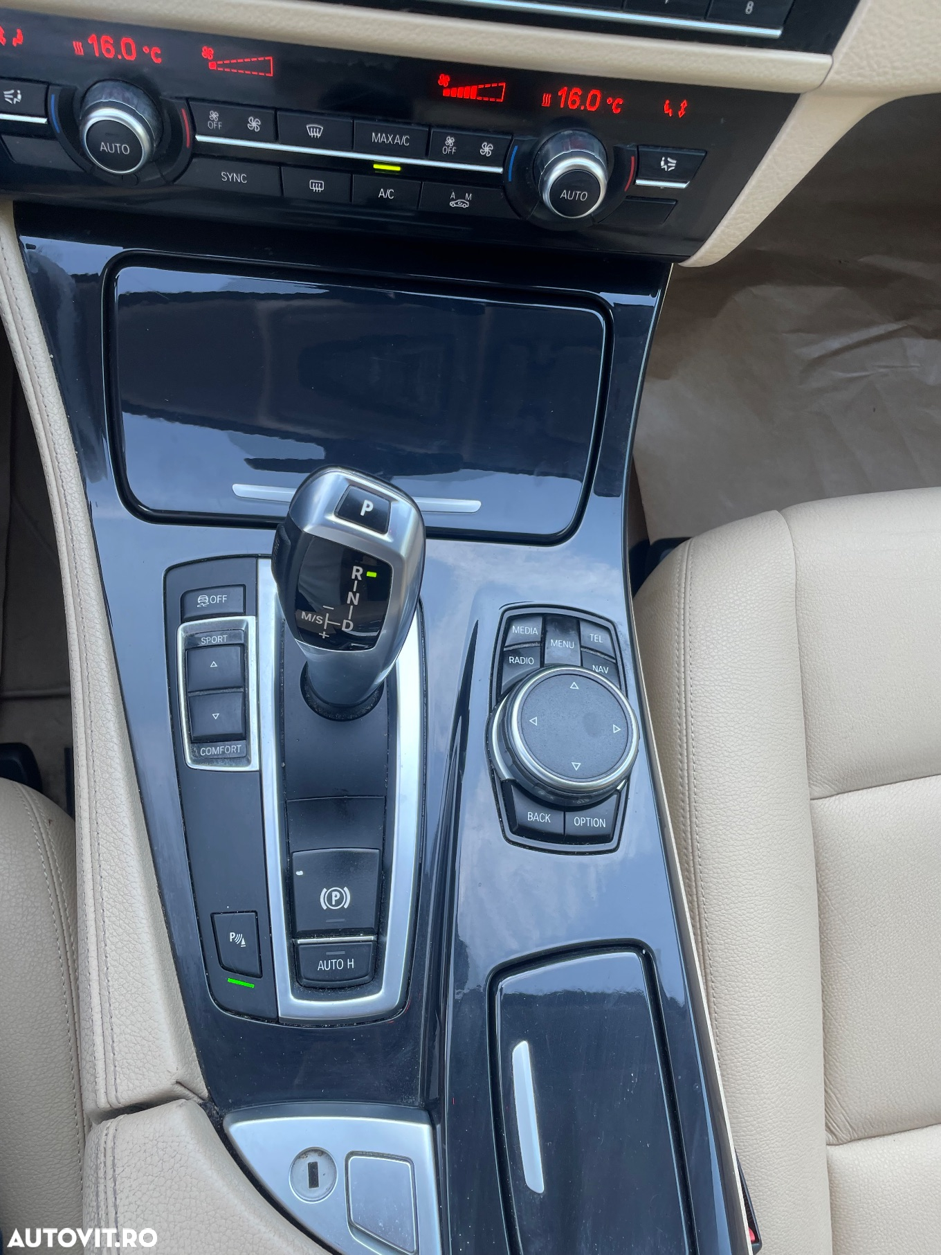 BMW Seria 5 520d Touring Aut. - 32
