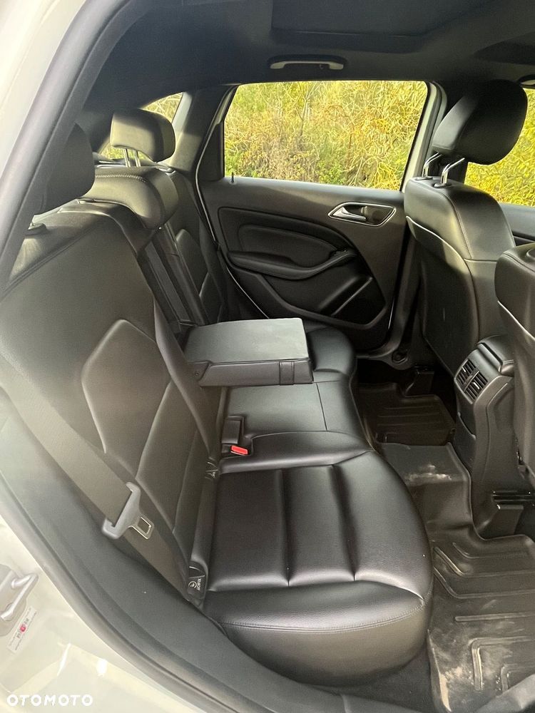 Mercedes-Benz Klasa B 250 - 7