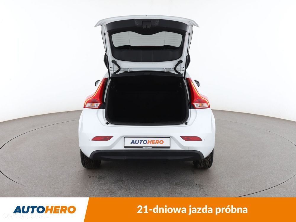 Volvo V40 D2 Kinetic - 17