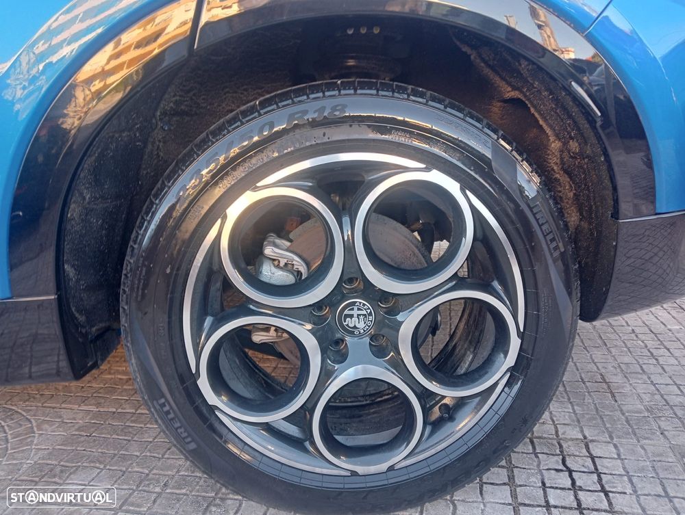 Alfa Romeo Tonale 1.5 Hybrid Sprint - 10