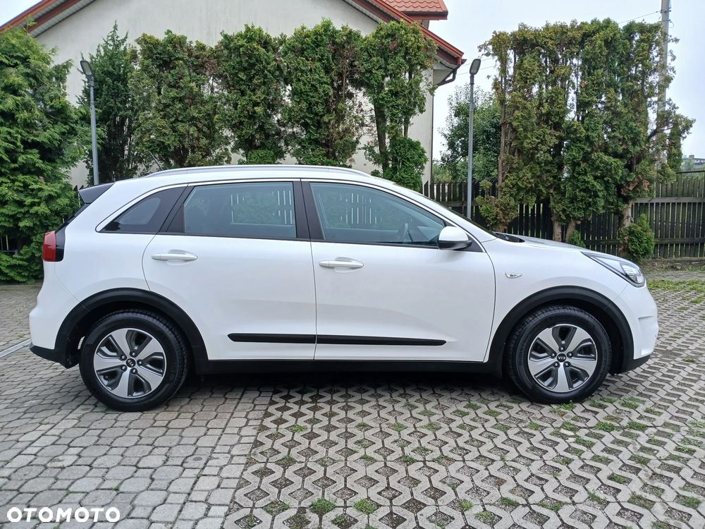 Kia Niro 1.6 GDI Hybrid M - 5