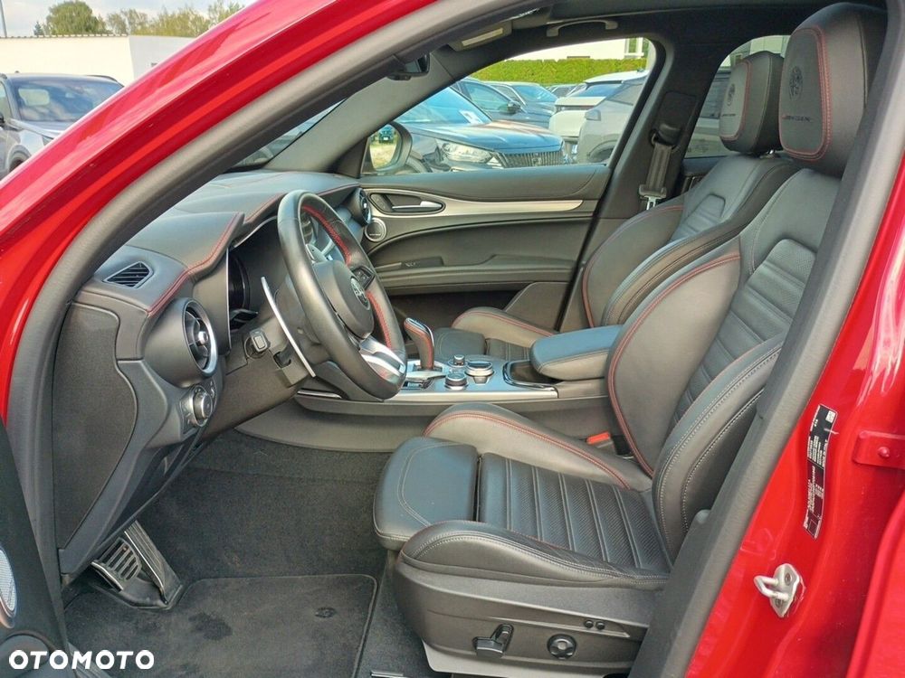 Alfa Romeo Stelvio 2.0 Turbo Competizione Q4 - 10