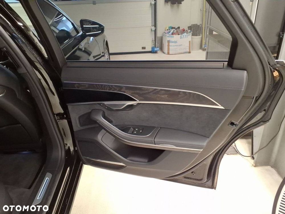 Audi A8 - 13