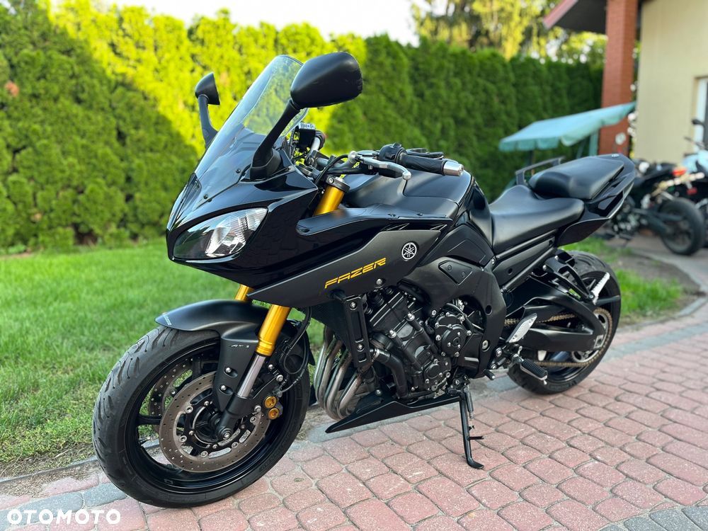 Yamaha FZ8 - 8