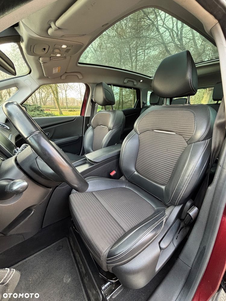 Renault Scenic ENERGY TCe 130 BOSE EDITION - 6