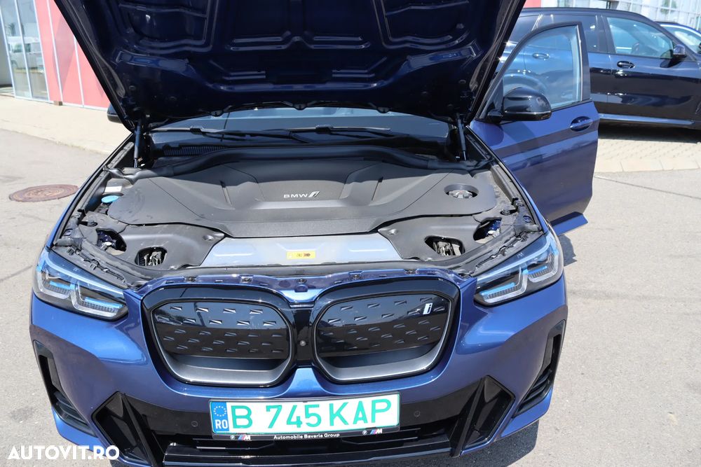 BMW iX3 Standard - 16