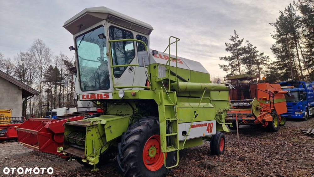 Claas Dominator 48 - 9